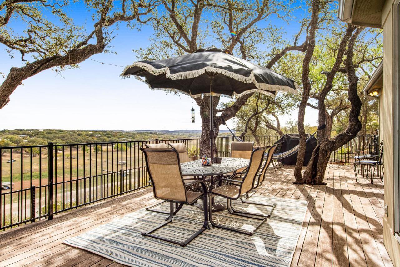 Cliff Side Oasis Villa Spicewood ภายนอก รูปภาพ